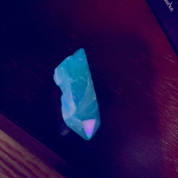 Aqua aura, quartz, crystal carry it everywhere with you! - Picture 3 of 4